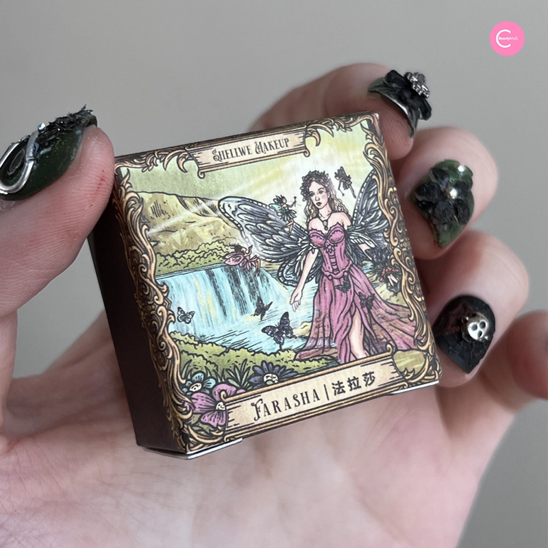 Shellwe Makeup FARASHA Chameleon Glow Butterfly Eyeshadow Palette