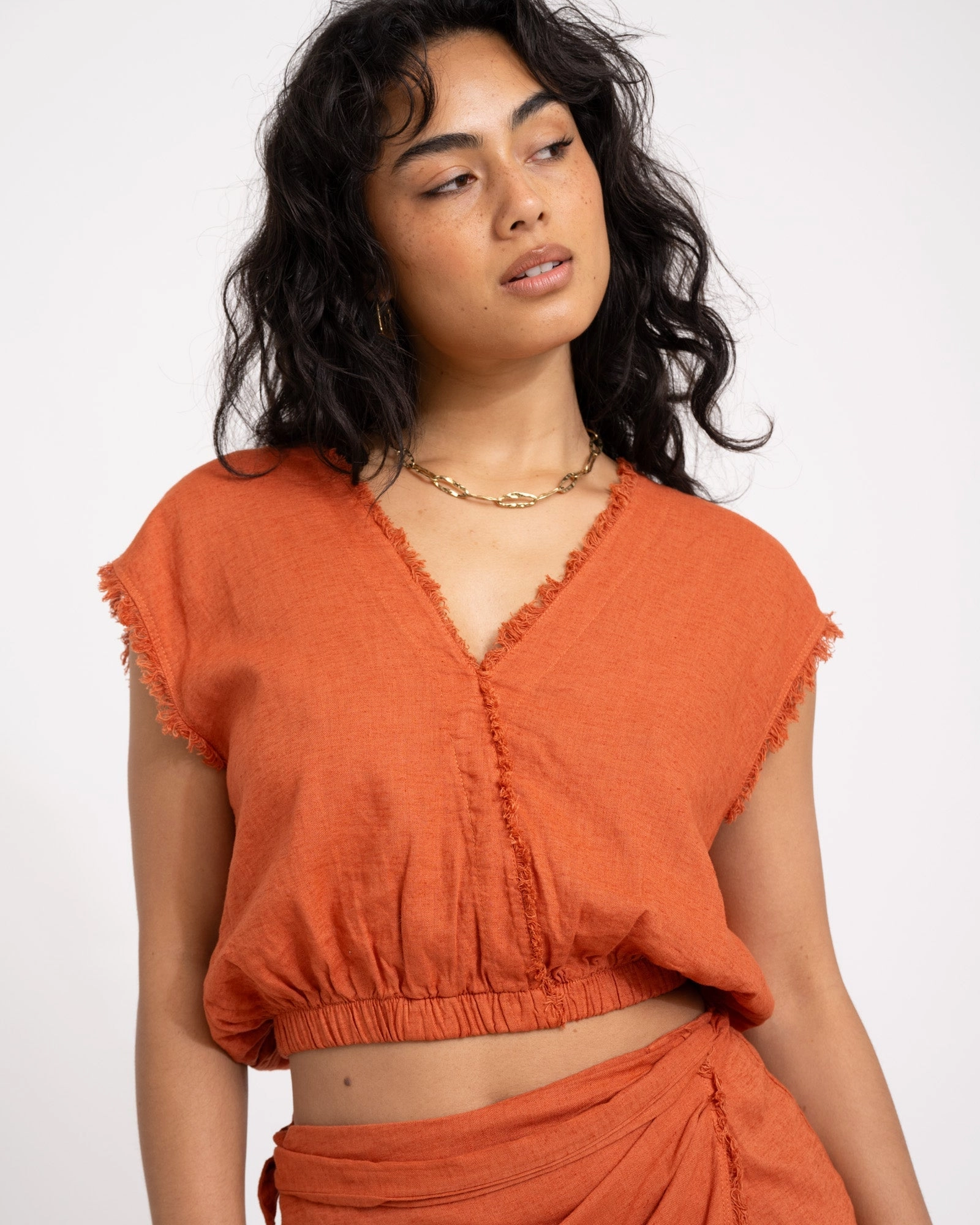 TILTIL Silke Ruffle Top Rust